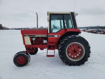 Main image International Harvester 886